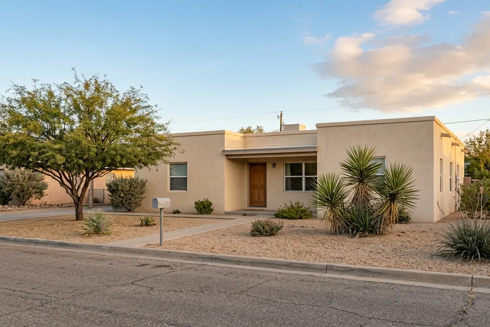 Illustration of a flat-roofed stucco ranch house